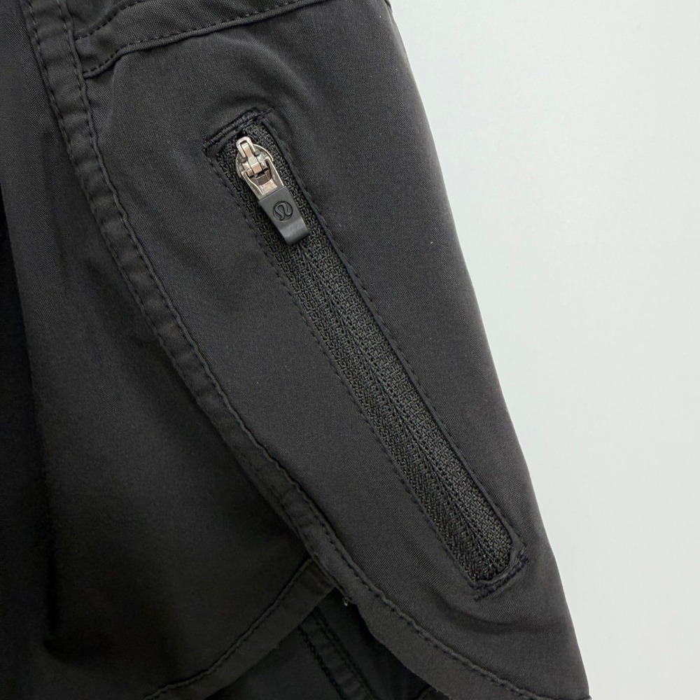 Lululemon Track Attack Short Size 8 Lined Black Running Workout - Picture 2 of 10